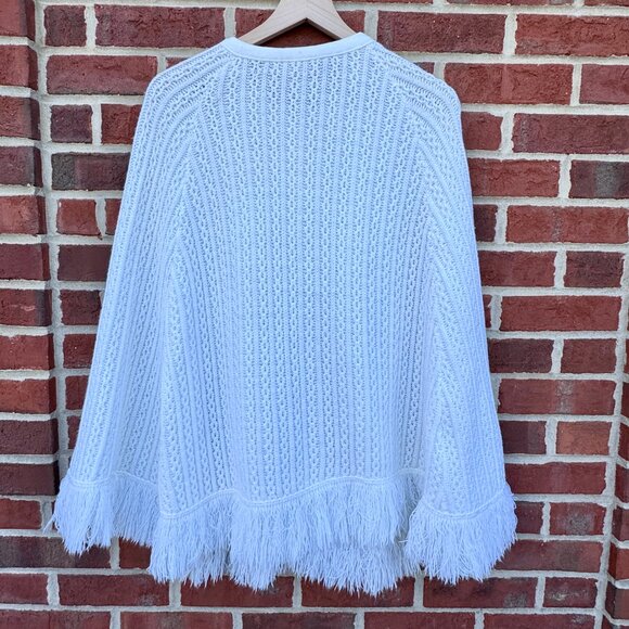 VTG Crochet Poncho Cardigan Sweater Cape OSFM White Fringe 70s Boho Grandma - Picture 4 of 7